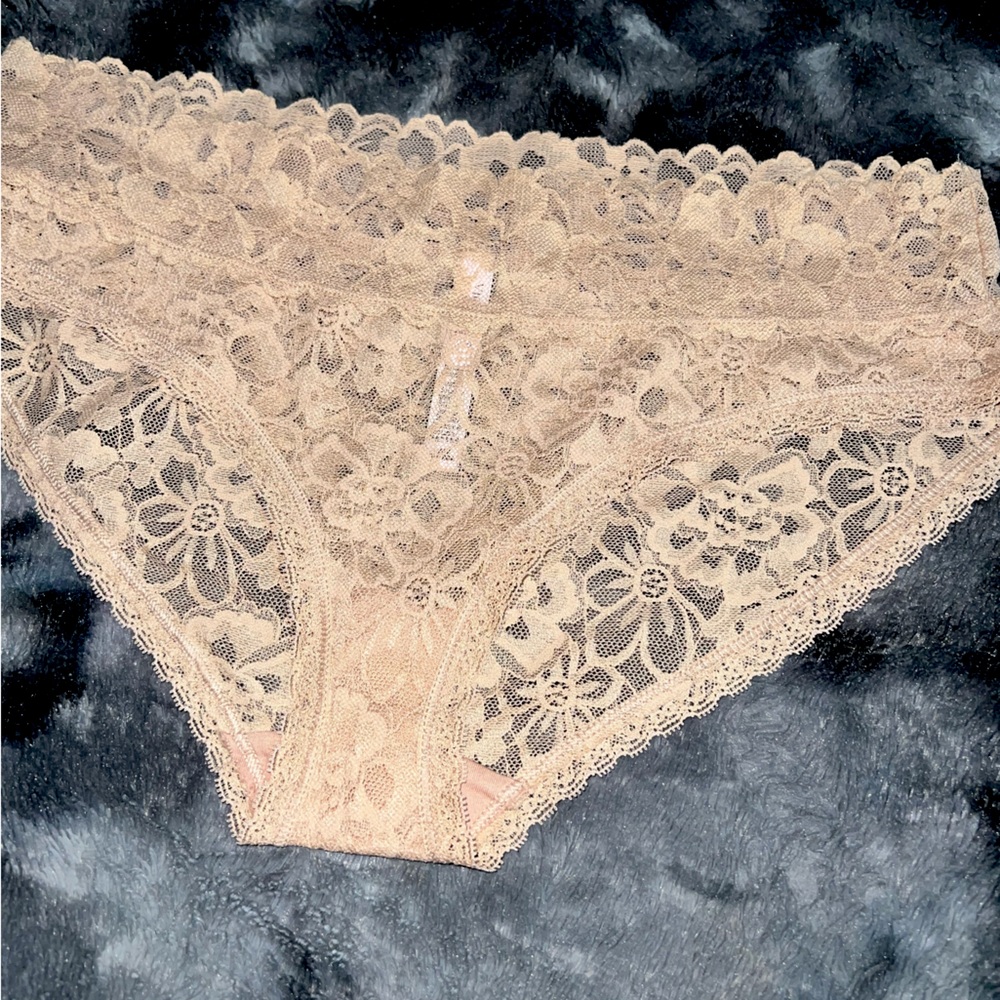 Victoria’s Secret hiphuggers.